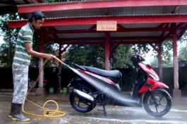 Tak Boleh Lakukan 4 Hal Ini Saat Mencuci Motor