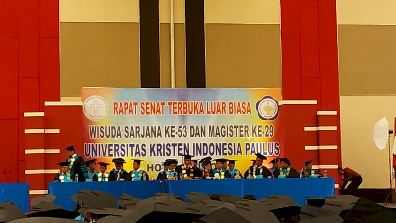 UKI Paulus Wisuda 407 Mahasiswa, Lulusan Terbaik Dapat Beasiswa