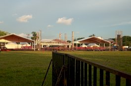 Begini Persiapan Kampanye Jokowi di Stadion Kalegowa