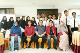 Dikunjungi Kader IMM Makassar, Rektor UNM Berbagi Teknik  Jadi Pemimpin