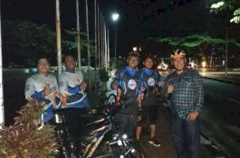 Pantai Seruni Gelap, Komunitas Sepeda Ikut Ramaikan Kampanye Earth Hour di Bantaeng