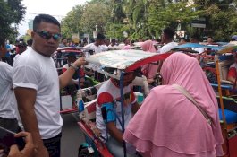 Tukang Becak Pengantar Jokowi Diperiksa Ketat, Tekanan Darahnya Ikut Diperiksa