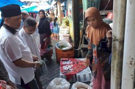Tamsil Linrung Kunjungi Pasar di Malino