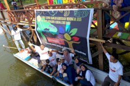 IKA SKMA Luwu Raya dan Pengelola Banua Pangka Tanam 1000 Mangrove