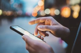 9 Trik Menghemat Baterai HP Terbaru dan Ampuh