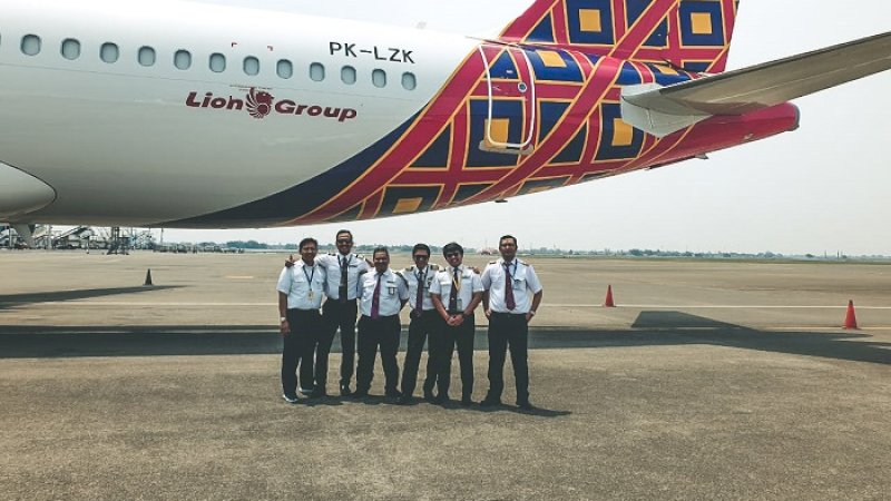 Batik Air resmi menerima satu pesawat baru tipe Airbus 320-200CEO (A320). Pesawat ini langsung diterbangkan dari pabrikan Airbus di Toulouse, Perancis. 