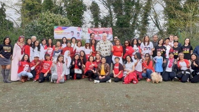 WNI pendukung Jokowi-Ma'ruf menggelar deklarasi dukungan, Sabtu (30/3/2019) di Hereford, Inggris.