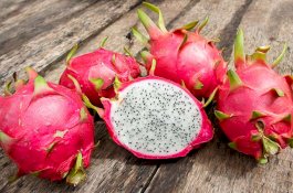 Tips Menyembuhkan Jerawat Dengan Buah Naga