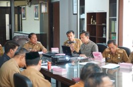 Mahmud Yusuf Pimpin FGD Bahas Penanggulangan Kemiskinan di Sidrap