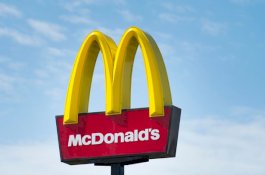 Lelucon April Mop McDonald Membuat Pelanggan Kecewa