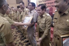 Optimal Tindak Lanjuti Pemeriksaan Inspektorat, Sidrap Raih Penghargaan Gubernur