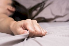 Wanita Ini Berhubungan Seks di RS 2 Jam Setelah Melahirkan