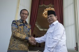 Survei Roy Morgan: Angka Keterpilihan Jokowi Turun, Prabowo Naik