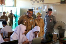 Bupati Bone Pantau UNBK Tingkat SMA