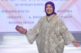Cantiknya Aliyah Mustika Ilham Jadi Model di Atas Catwalk Femme 2019