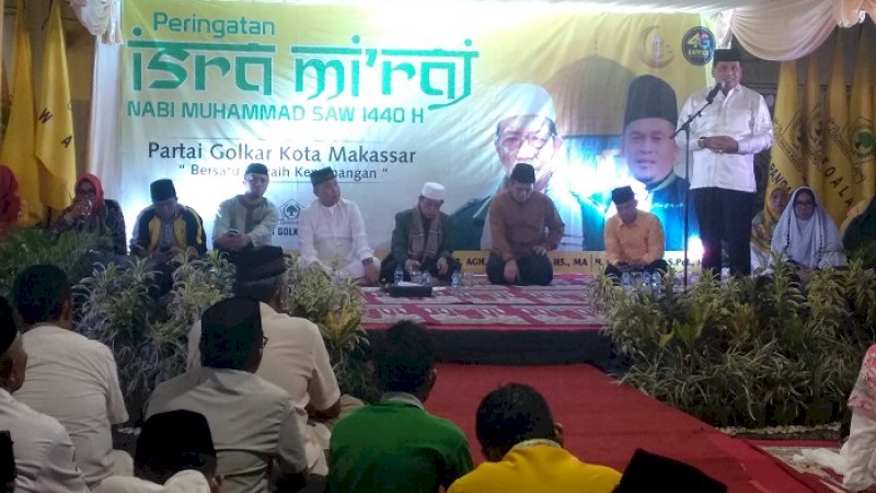 DPD II Partai Golkar Makassar memperingati Isra Mikraj Nabi Muhammad shallallahu alaihi wa sallam 1440 H di sekretariat Golkar Makassar, Jalan Lasinrang, Rabu malam (3/4/2019).