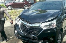 Rem Mobil Pelat Kuning Blong, Avanza Ketua JOIN Bantaeng Terjepit di Tengah