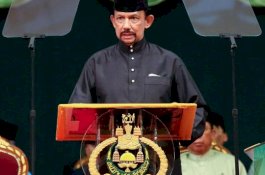 Brunei Menghadapi Kecaman Internasional atas Hukum Rajam Bagi Gay