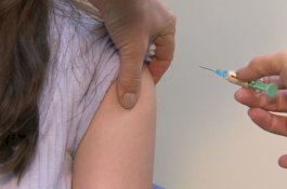 Lewat Vaksin, Kanker Serviks Bisa Hilang 30 Tahun Mendatang