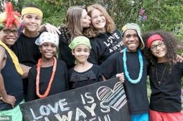 Usai Bius Enam Anak Angkatnya, Pasangan Lesbi Ini Terjunkan Mobil dari Tebing