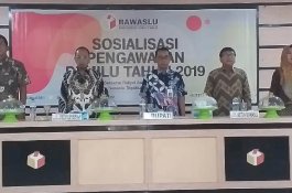 Awasi Pemilu, Sekda Lutim Minta Bawaslu Libatkan Masyarakat