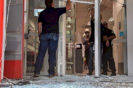 Polisi Tembak Mati 11 Perampok Bank, Gubernur: Terima Kasih Telah Kirim Mereka ke Liang Lahat