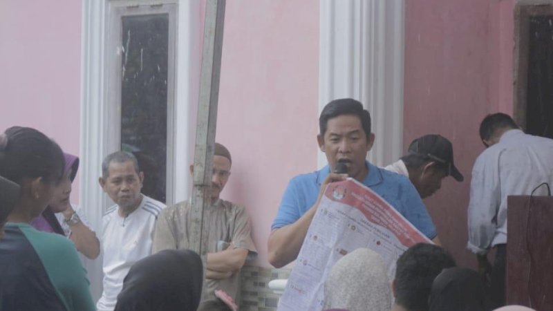 Meski Hujan Deras, Warga Biringkanaya Tetap Semangat  Temui Imran Amin Syam