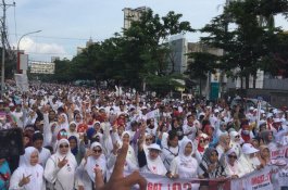 Stadion GBK Penuh, Massa Prabowo-Sandi Ikut Putihkan Makassar