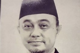 Raja Segeri Elus Kepala Tamsil Linrung; 