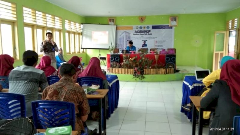 Mahasiswa P2K Unismuh Gelar Workshop Karya Tulis Ilmiah