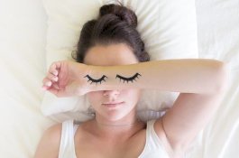 Keempat Trik Aneh Ini Akan Bantu Anda Tidur Lebih Cepat