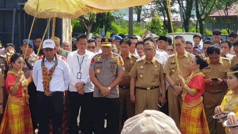 Wakil Wali Kota Parepare, Pangerang Rahim mewakili wali kota menerima kunjungan kerja Menteri Pertanian Republik Indonesia, Andi Amran Sulaiman di Kabupaten Pangkep, Selasa (9/4/2019).