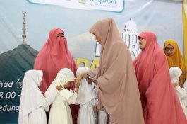 Hasnah Syam Buka Daurah Ramadan Muslimah Wahdah Islamiyah