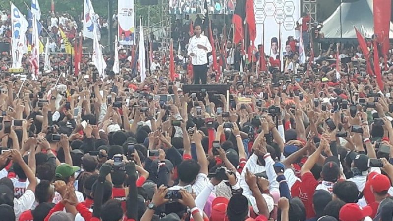 Suasana kampanye Joko Widodo di Stadion Sriwedari, Solo, Selasa (9/4/2019).