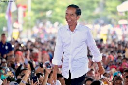 Bertabur Artis, Jokowi akan Saksikan Leg Kedua Final Piala Presiden 2019