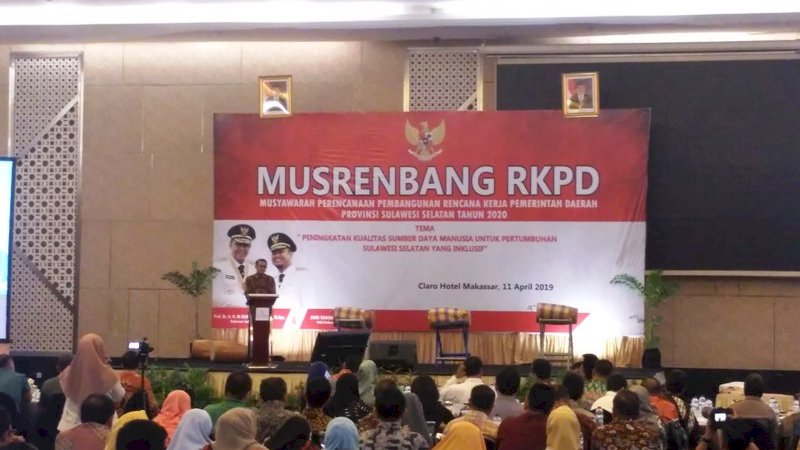 Gubernur Sulsel Nurdin Abdullah saat memberi kata sambutan dalam Musrenbang Pemprov Sulsel, di Claro Hotel, Kamis (11/4/2019).