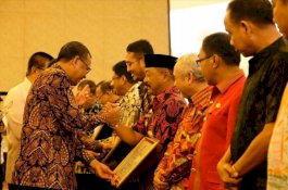 Pemkab Gowa Raih Penghargaan Pembangunan Daerah 2019