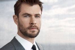 Chris Hemsworth 