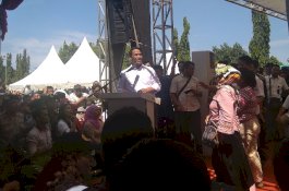 Menteri Pertanian Kumpulkan Ribuan Petani dari Enam Kabupaten di Takalar