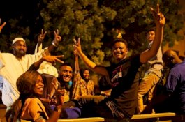 Sudan Rayakan Kepergian Dua Pemimpin Negara Dalam 2 Hari