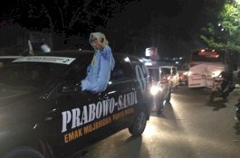 Pendukung Prabowo-Sandi Pawai Sebelum Nobar di Mappanyukki