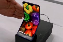 Sharp Pamer Prototipe Smartphone Layar Lipat Unik