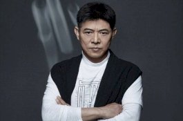 Jet Li Tampak Lebih Sehat dan Muda di Foto Terbaru