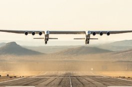 Pesawat Terbesar di Dunia Mulai Diterbangkan