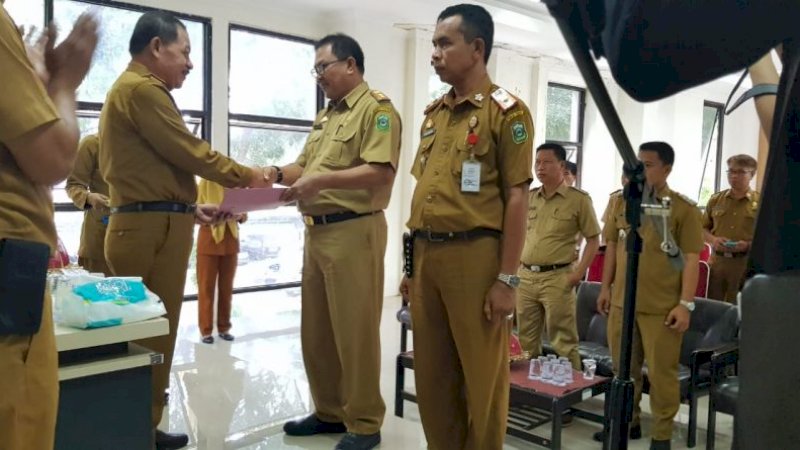 Diberikan Pembinaan, 2 Kades di Takalar Ditarik Sementara dari Jabatannya