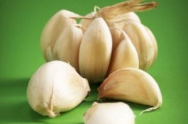 6 Alasan Mengapa Bawang Putih Sangat Baik untuk Anda