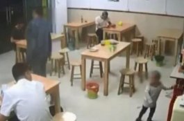 Ayah Gadai Putrinya karena Tak Sanggup Bayar Semangkuk Mi Seharga Rp12 Ribu