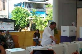 Jokowi-Ma'ruf Kalah 7 Suara di TPS Wali Kota Makassar