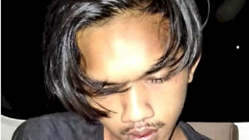 Indra Anugrah Saputra, pelaku pembunuhan Rosalina Kumala Sari, saat dibekuk.