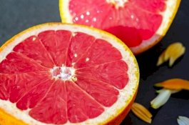 Ini Alasan Jenius Mengapa Anda Harus Membersihkan Kamar Mandi dengan Jeruk Bali